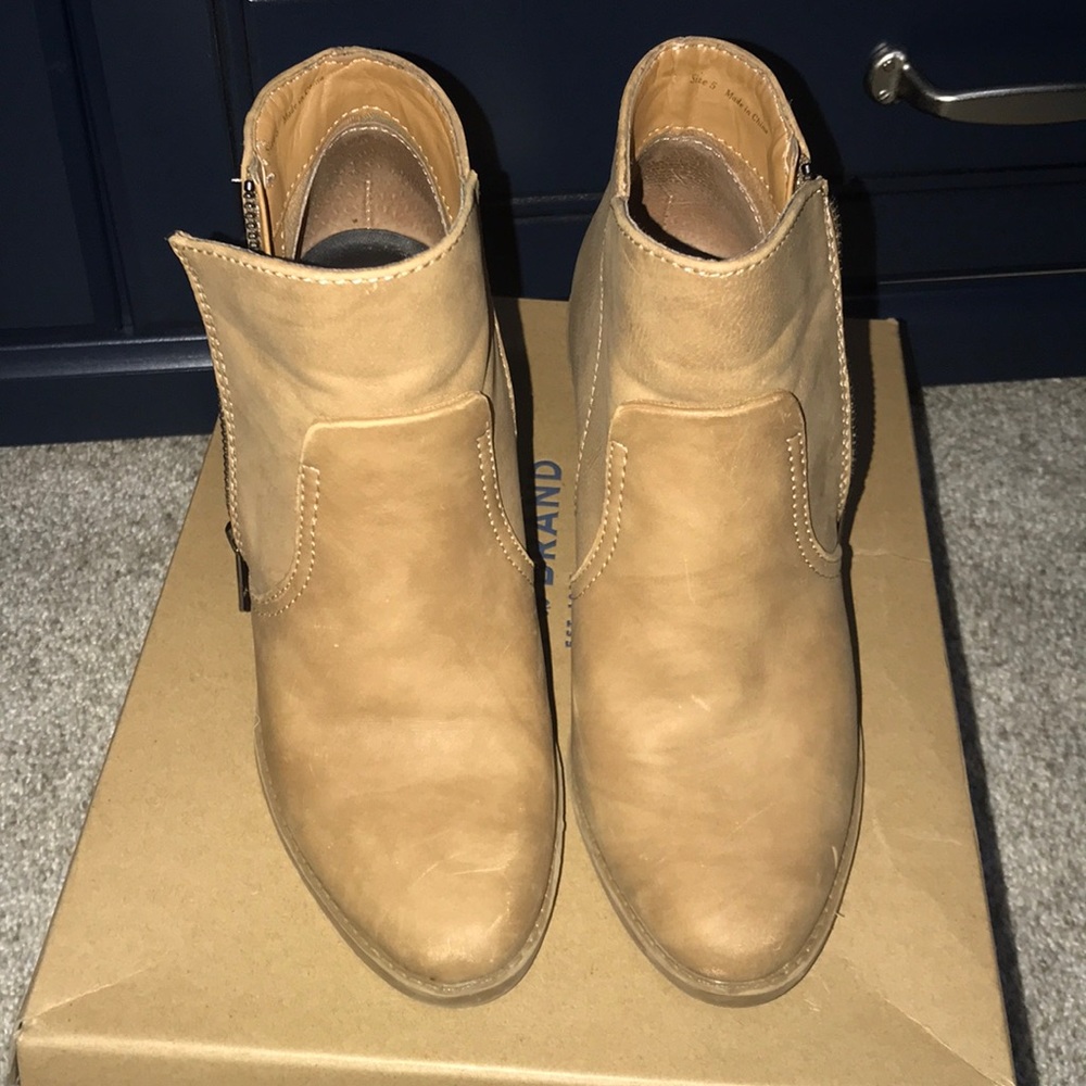 Dolce vita tan booties